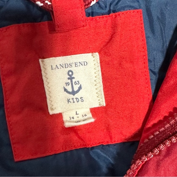 Land’s End Red Hooded Puffer Coat Girl or Boy Size Large 14-16 - Picture 4 of 9